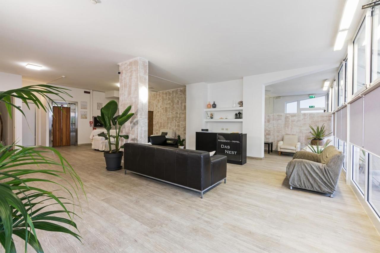 Residence Das Nest - Appartamenti A Pochi Passi Dal Mare Riccione Exterior photo
