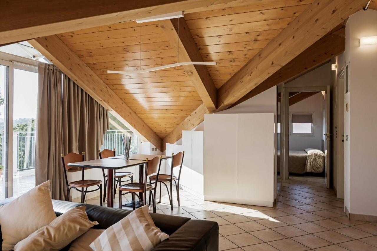 Residence Das Nest - Appartamenti A Pochi Passi Dal Mare Riccione Exterior photo