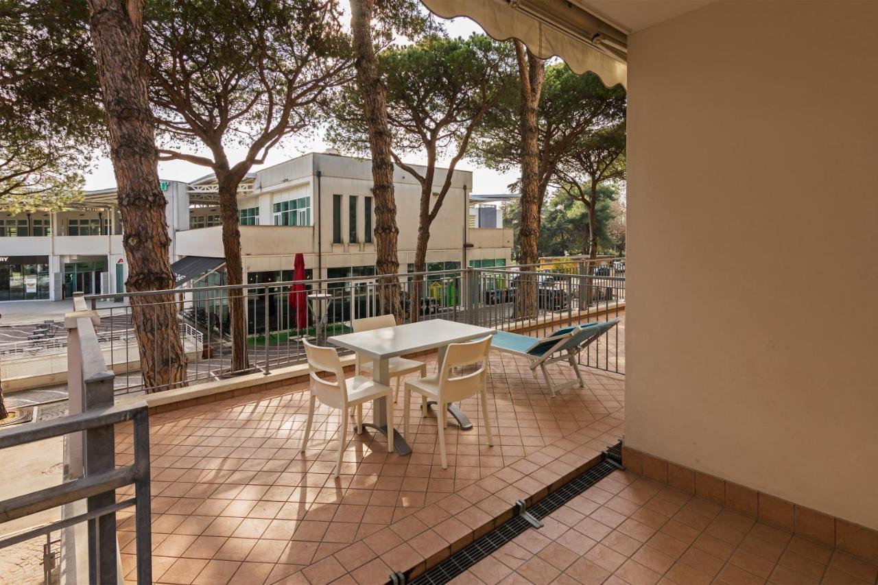 Residence Das Nest - Appartamenti A Pochi Passi Dal Mare Riccione Exterior photo
