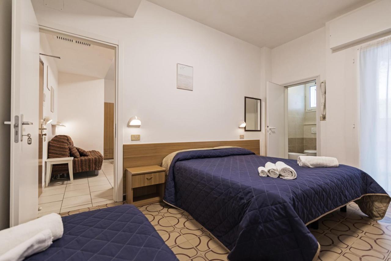 Residence Das Nest - Appartamenti A Pochi Passi Dal Mare Riccione Exterior photo