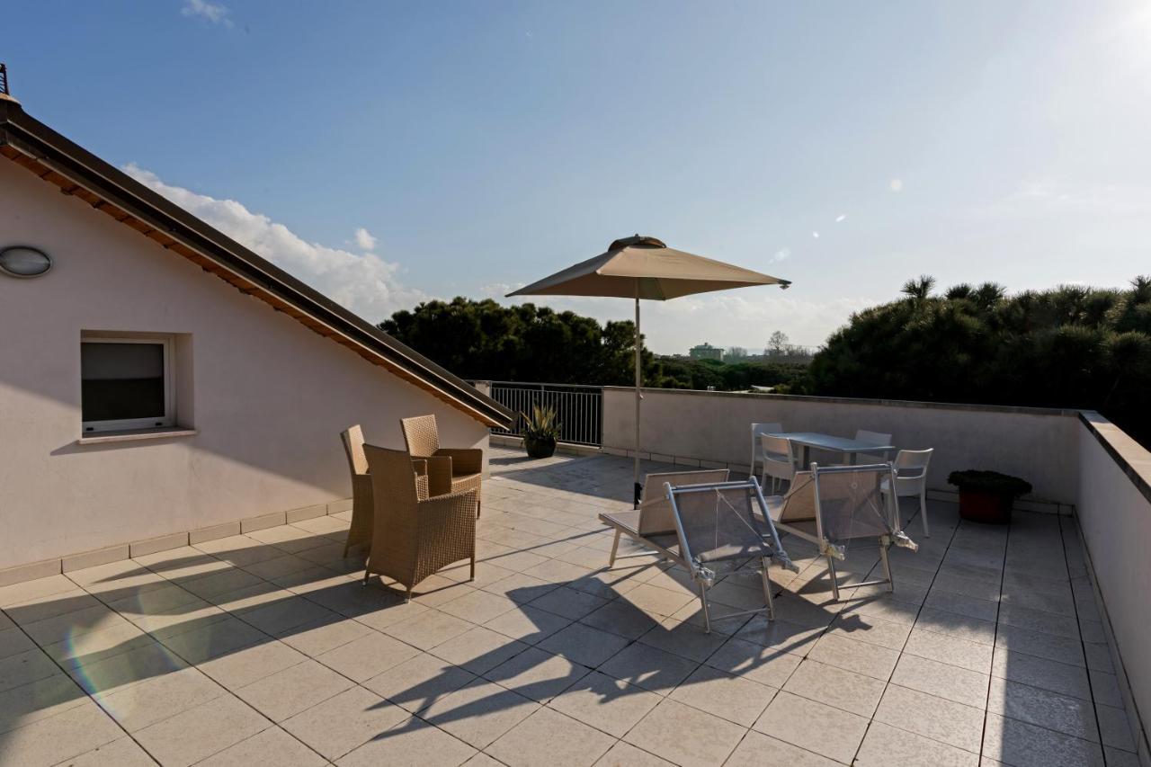 Residence Das Nest - Appartamenti A Pochi Passi Dal Mare Riccione Exterior photo