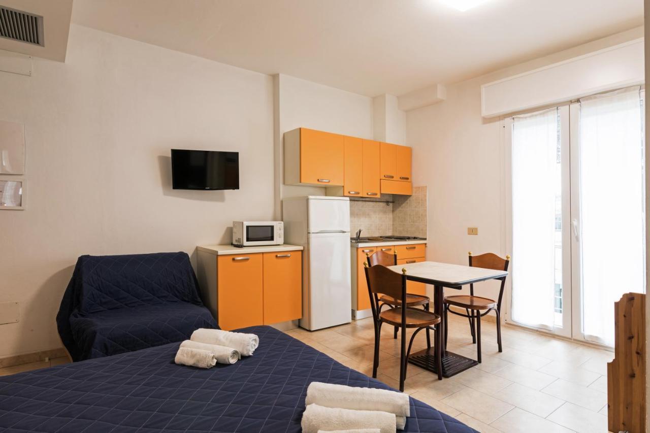 Residence Das Nest - Appartamenti A Pochi Passi Dal Mare Riccione Exterior photo