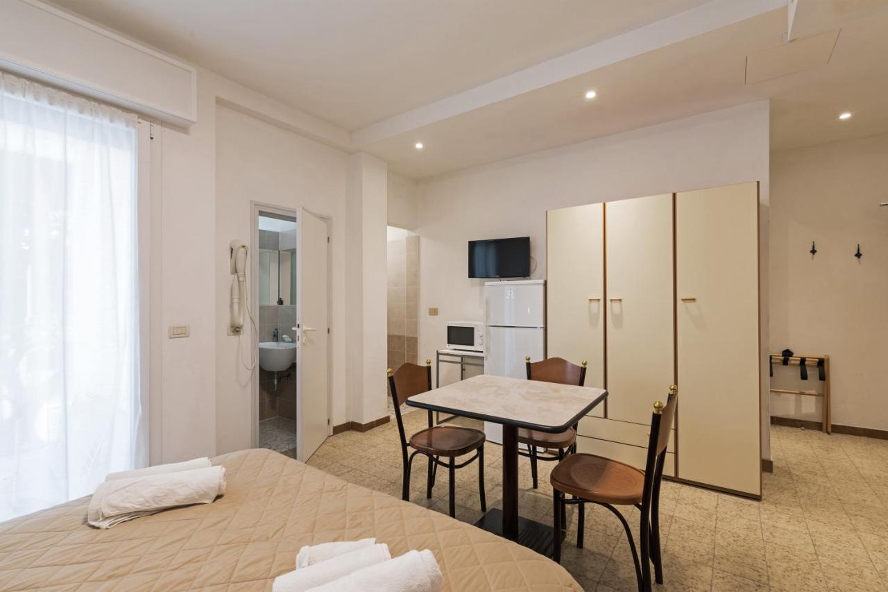 Residence Das Nest - Appartamenti A Pochi Passi Dal Mare Riccione Exterior photo