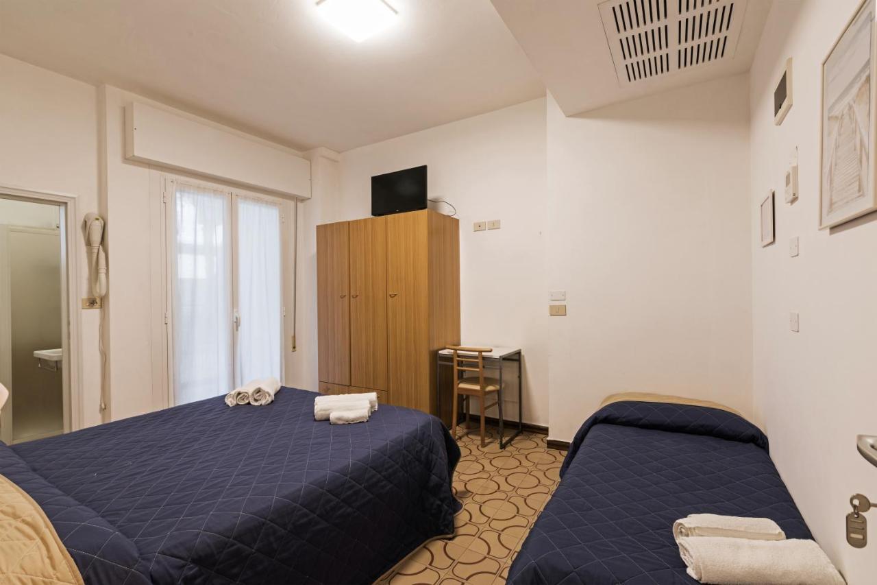 Residence Das Nest - Appartamenti A Pochi Passi Dal Mare Riccione Exterior photo
